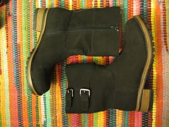 Women's boots, dresses, shirts - all under $10 2