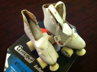 Chicago Ladies Skates 1