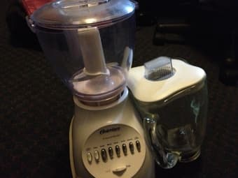 [Sale] Food Processor--$20 1