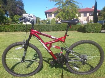 Mountain Bike 65 DOLLARS INSTEAD OF 120 (locker included) 1