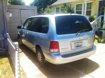 2002 Kia Sedona, $2600 1