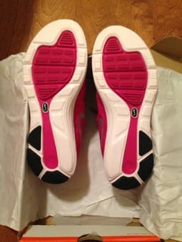 BRAND NEW Women's Nike Running Shoes. Lunar Glide Size 10 $70 OBO 2