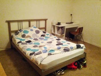 Furnished room including bike for 2 weeks only 15 minutes from campus! 1