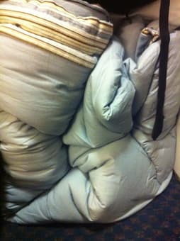 Comforter $7 in EV 1