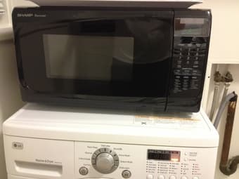 Sharp R-402JK-T microwave, like new, only 40$ 1