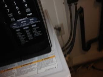 Sharp R-402JK-T microwave, like new, only 40$ 2