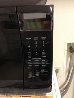 Sharp R-402JK-T microwave, like new, only 40$ 3