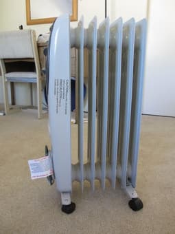 oil filled heater ($20) 2