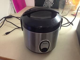 kitchen items and a laser printer for sale 2