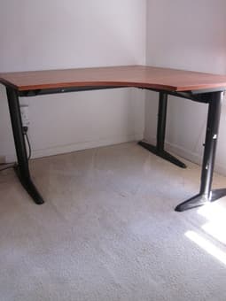 Sturdy corner desk, $75 2