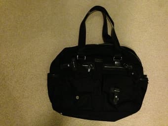 Tumi travel bag $15 1