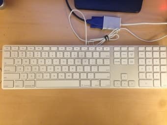 MacBook Pro MD101LL/A 13.3-Inch Laptop 2