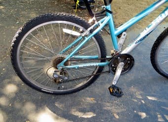 Schwinn 26inch bike 3