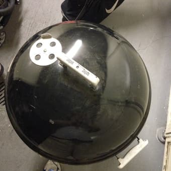 weber grill 22&1/2 inch ($40) 2