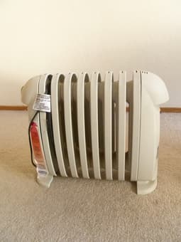 Electric oil filled heater $20 1