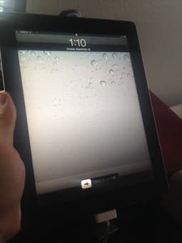 iPad 2, 32 gb, Verizon 3g capable, black, $375 OBO 1