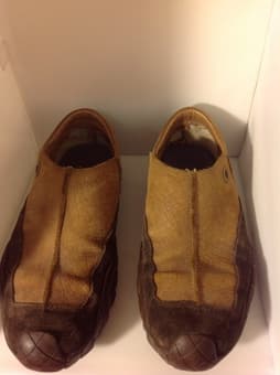 Casual shoes. Men. Size 10.5. Camel color. 20$ 1