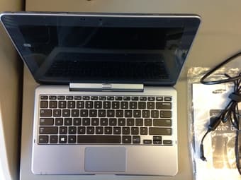 For Sale: Samsung ATIV Smart PC 500T 2