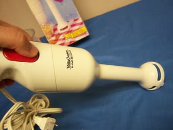 Betty Crocker Hand Blender $15 1