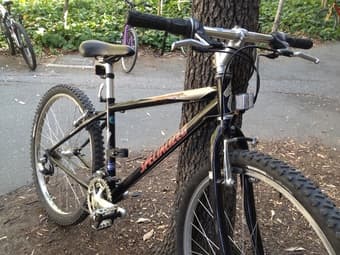 Specialized Hard Rock Mountain Bike - 40cm - $75 3