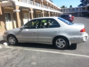 2001 silver Toyota Corolla w/ 60k miles $4000 1