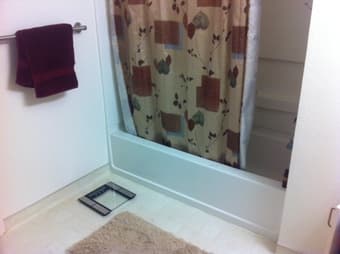 Studio Sublet for Thanksgiving - Christmas - longer term possible 2