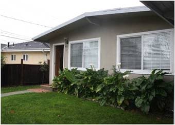 $1200 Room available for rent available NOW (menlo park) 1