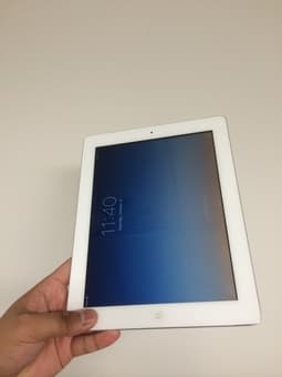iPad with Retina display Wi-Fi + Cellular for Verizon 16GB - White 3