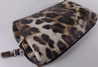 Nice cosmetic small bag $1 1