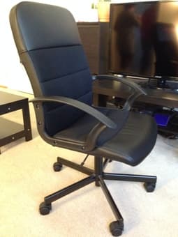 Two Swivel chairs, black color 1