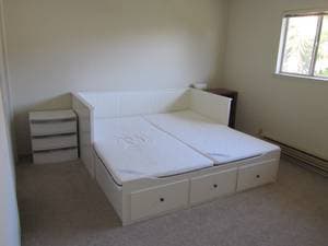 Sharing a big apt at sunnyvale/mountain view border (sunnyvale) 1