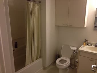 Studio on Campus - $1000 - Dec 14 to Jan 07 3