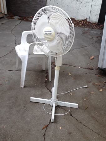 $10 - Fan 2