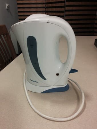 Selling a Rice Cooker / Water Heater / Pot 2