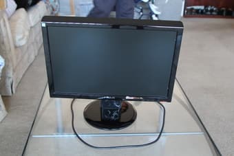 ASUS VE198T 19-Inch LCD Monitor in great condition $40 1