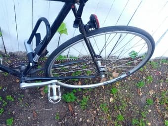 Fixie bike + helmet + u-lock + lights + pump 3