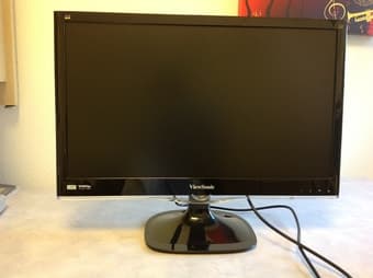 Viewsonic 24-Inch Widescreen LED Monitor - $100 1