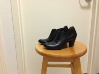 Women's shoes almost new (size 6.5/7) 3
