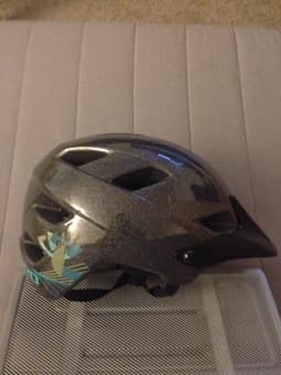 Excellent Condition Giro Mountain Bike - Nice Sun Visor 1
