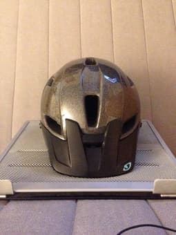 Excellent Condition Giro Mountain Bike - Nice Sun Visor 2