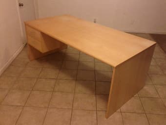 Spacious desk with drawers - $75 OBO 2