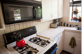 Private, Furnished Cottage in College Terrace – Walk to Stanford 3