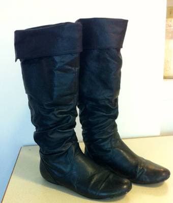 Women's Black Leather Boots - Size 7.5 1