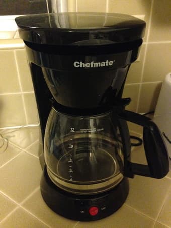 Chefmate 12 cup coffee maker - $13 1