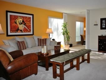 2 bdr/1bath in Oak Creek to share $1700 1