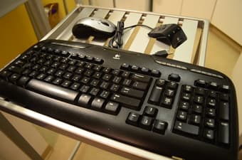 Wireless Keyboard and Mouse Set for Sale! 1