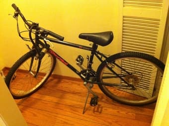 Specialized Sportrock 2000 Mtn Bike - $150 1