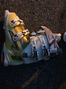 women ski boots - 24.5cm Nordica $70!! 2
