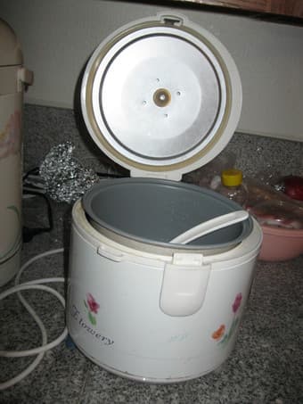 5-cup  rice cooker $15 2