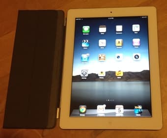 iPad2 3g -- gently used -- w/ keyboard! - $365 (palo alto) 3